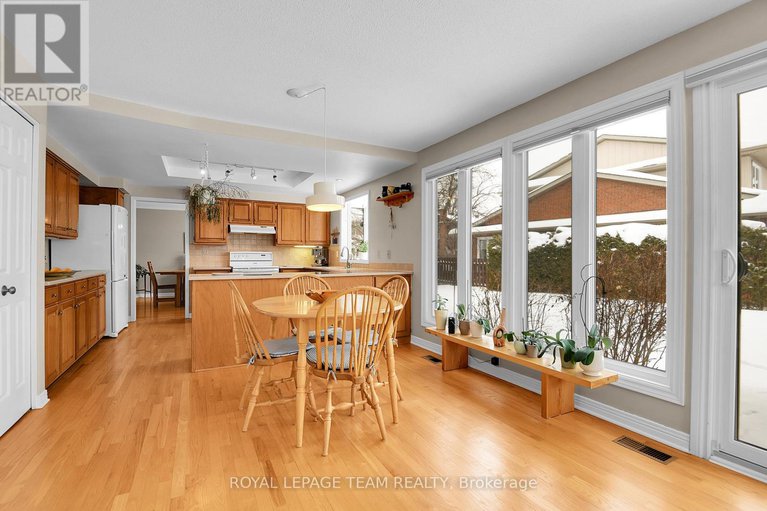 29325890/9-woodthrush-green/hunt-club/ottawa/ontario/K1V0A9_16