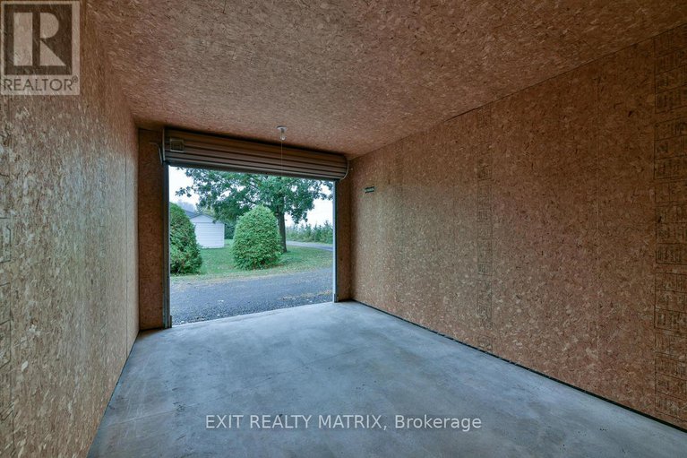 29433670/528-keatley-road/kinburn/ottawa/ontario/K7S3G7_40