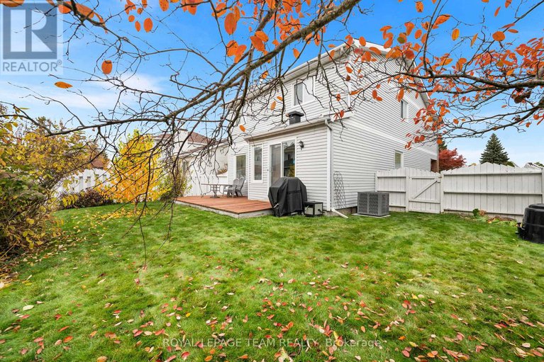 29030478/937-sheenboro-crescent/fallingbrookpineridge/ottawa/ontario/K4A3M6_25