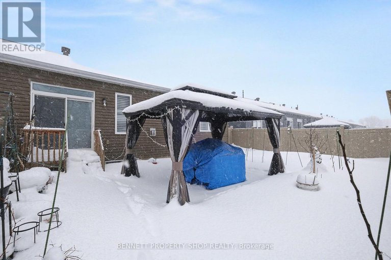 29281183/791-coast-circle/mahogany-community/ottawa/ontario/K4M0N3_21