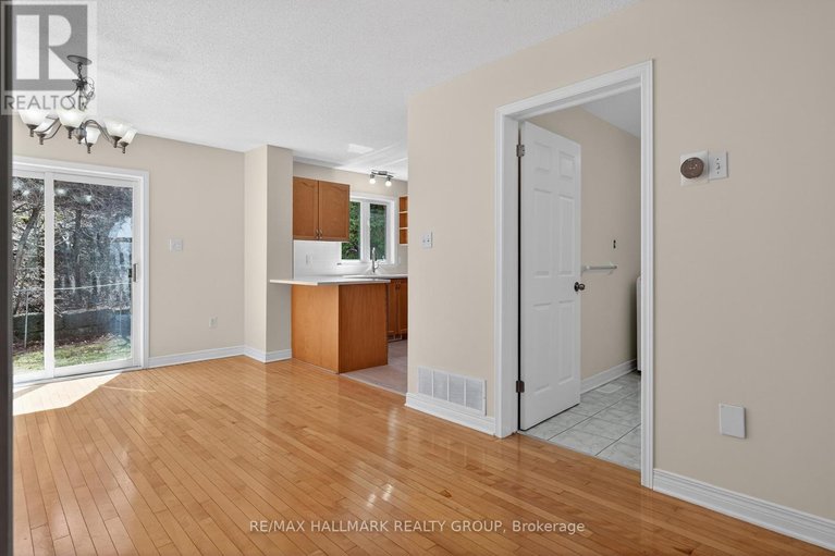 29666463/131-beaumont-avenue/town-of-rockland/clarence-rockland/ontario/K4K1R7_17