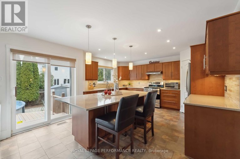 28191048/1060-charest-way/avalon-east/ottawa/ontario/K4A4B1_12