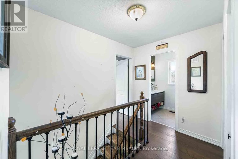 28853466/1271-collier-crescent/greely/ottawa/ontario/K4P1C1_35
