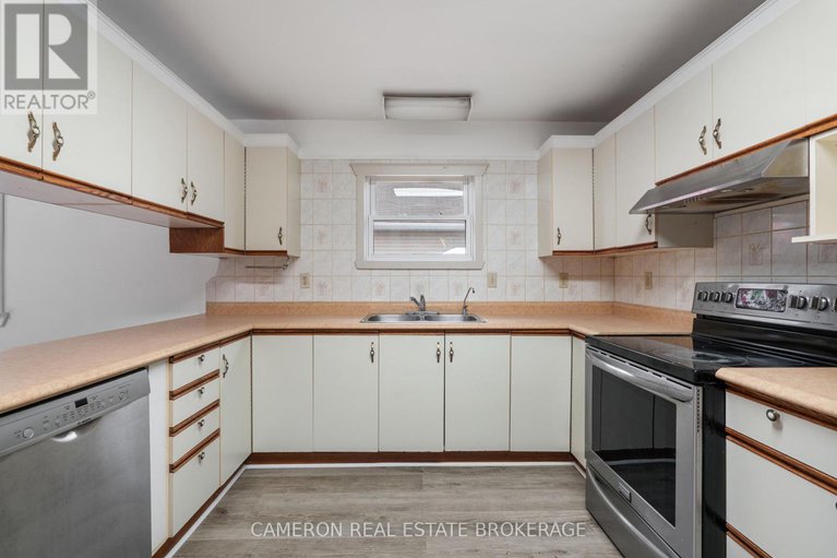 29090581/8-head-street/lancaster/south-glengarry/ontario/K0C1N0_5