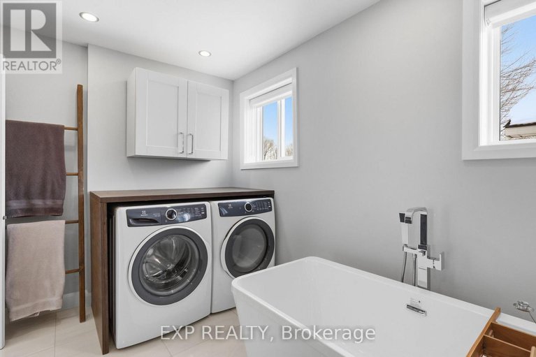 29381359/850-chapman-street/town-of-rockland/clarence-rockland/ontario/K4K1E6_17