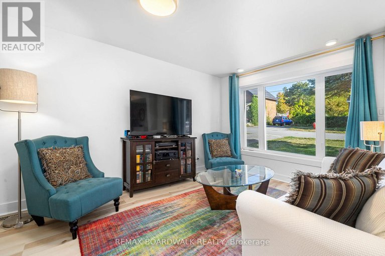 29210498/290-water-street/almonte/mississippi-mills/ontario/K0A1A0_7