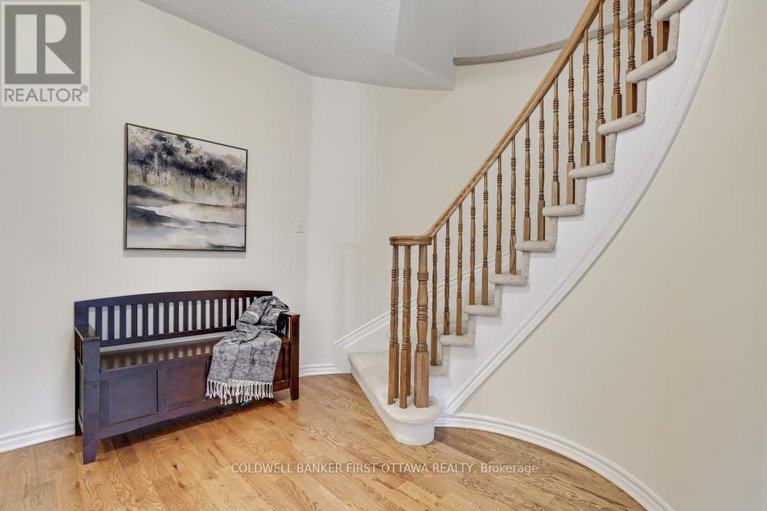 28505247/69-friendly-crescent/stittsville-south/ottawa/ontario/K2S2B6_5