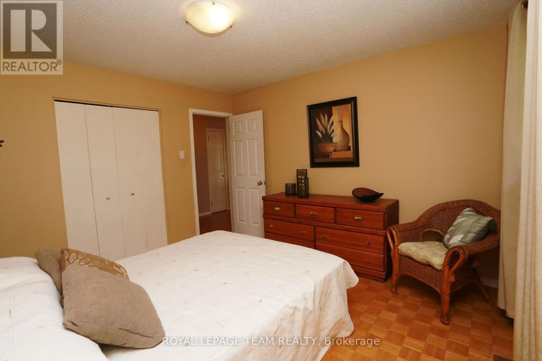 28735574/82-maitland-street-s/richmond/ottawa/ontario/K0A2Z0_16