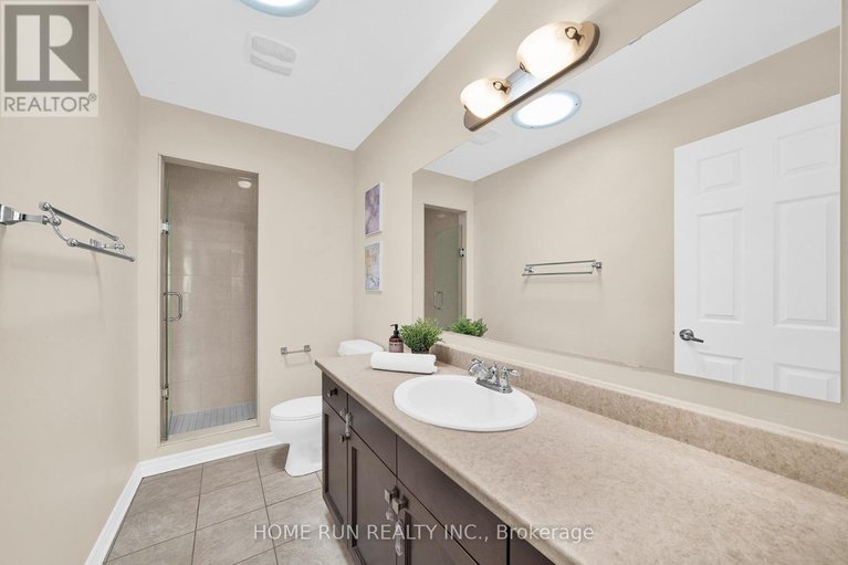 29593608/284-par-la-ville-circle/stittsville-north/ottawa/ontario/K2S0M4_19