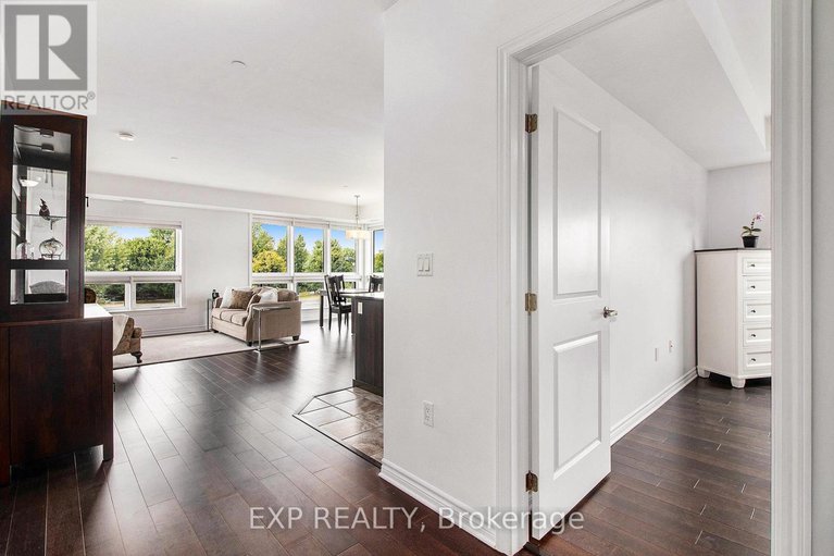28729482/202-120-prestige-circle/chatelaine-village/ottawa/ontario/K4A1B4_4