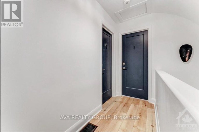 27250107/237-nepean-street/downtown/ottawa/ontario/K2P0B7_10