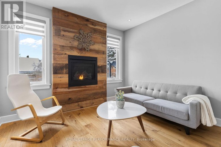 29486299/597-robert-hill-street/almonte/mississippi-mills/ontario/K0A1A0_7