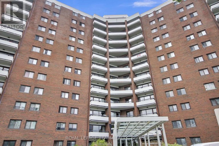 28350117/306-20-chesterton-drive/borden-farmstewart-farmcarleton-heightsparkwood-hills/ottawa/ontario/K2E6Z7_3