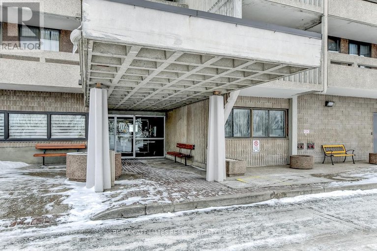 29180738/410-415-greenview-avenue/britannia/ottawa/ontario/K2B8G5_5