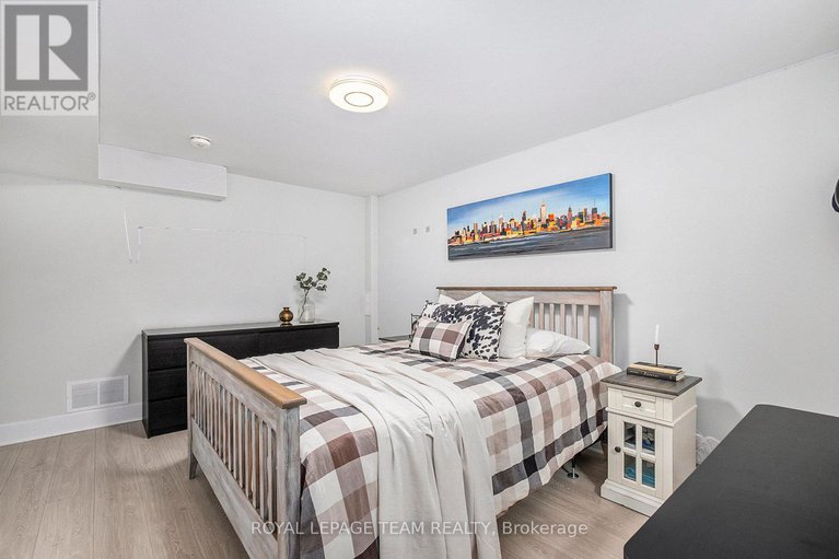 28536518/101-brookberry-crescent/north-grenville-twp-kemptville-south/north-grenville/ontario/K0G1J0_21