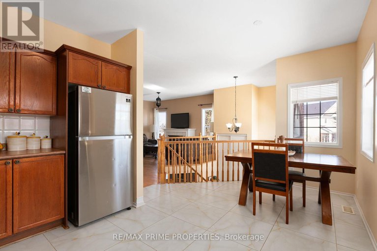 29367761/1567-rumford-drive/fallingbrookpineridge/ottawa/ontario/K4A4C1_17