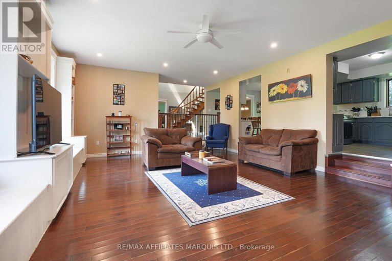 28455162/18467-andre-avenue/south-glengarry-charlottenburgh-twp/south-glengarry/ontario/K0C1S0_18