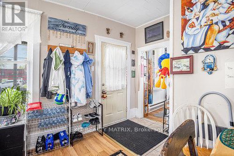 28312365/203-castor-street/village-of-russell/russell/ontario/K4R1C7_13