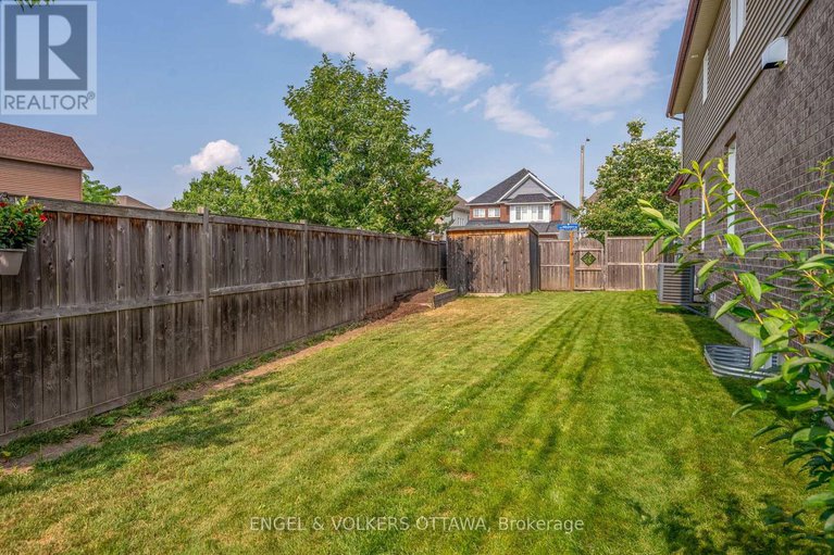 28619242/641-willowmere-way/blossom-parkkemp-parkfindlay-creek/ottawa/ontario/K1T0K1_35
