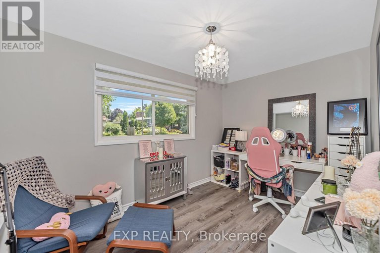 28602725/936-blythdale-road/mckellar-heightsglabar-park/ottawa/ontario/K2A3N6_13