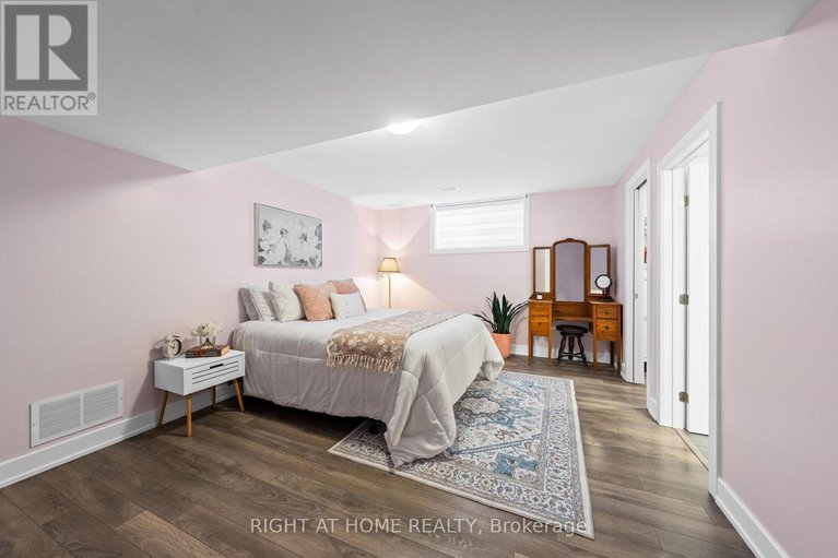 29398268/424-golden-springs-drive/riverside-southgloucester-glen/ottawa/ontario/K4M0B9_43