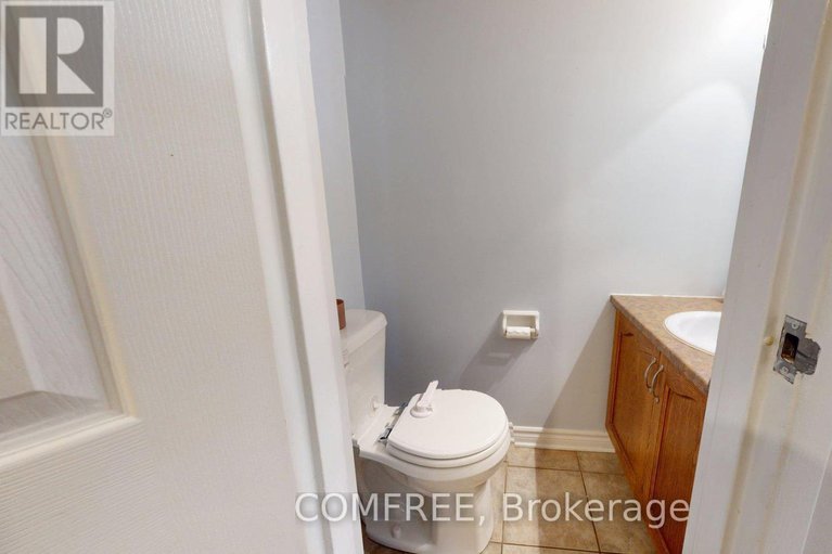 28884513/100-23-blue-moon-private/manor-park/ottawa/ontario/K1K4K5_13