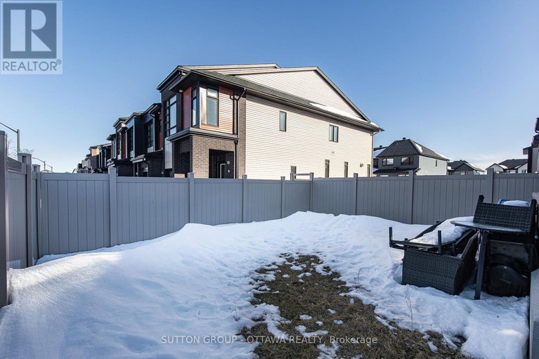 28530479/214-big-dipper-street/riverside-southgloucester-glen/ottawa/ontario/K4M0K5_45