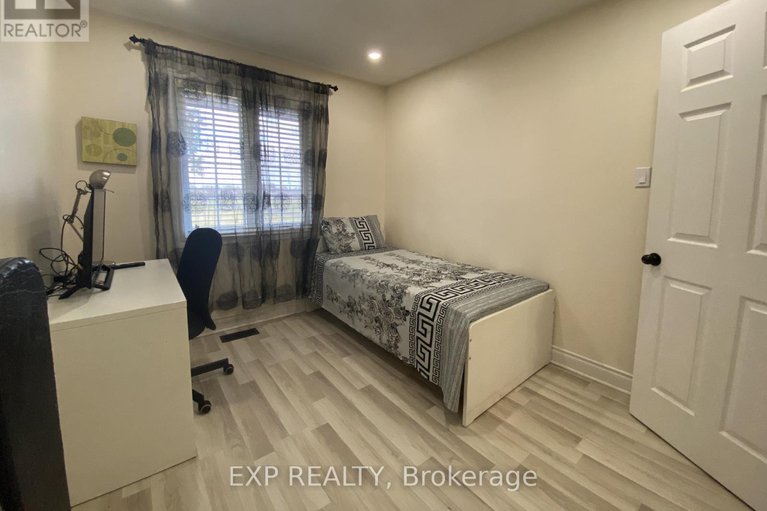 29135222/415-kintyre-private/carleton-square/ottawa/ontario/K2C3M9_30