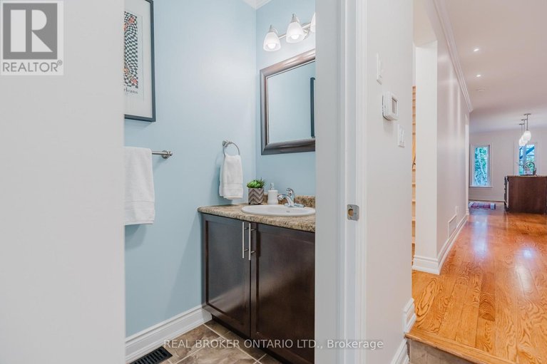 29687993/279-currell-avenue/westborohampton-park/ottawa/ontario/K1Z7J5_5