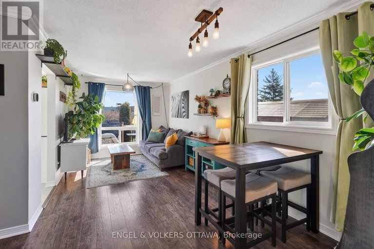 29596735/1499-corsham-avenue/fallingbrookpineridge/ottawa/ontario/K4A3M6_13