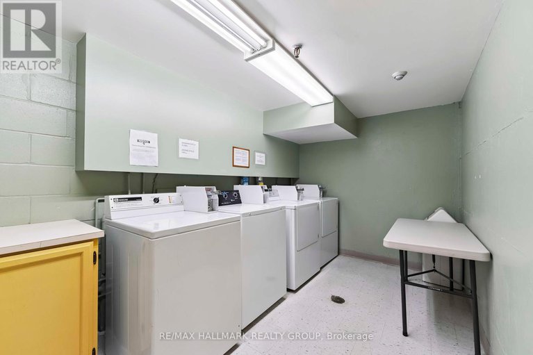 28620616/406-333-chapel-street/sandy-hill/ottawa/ontario/K1N8Y8_23