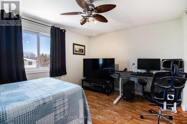 28523525/21-5-marcel-street/embrun/russell/ontario/K0A1W0_15