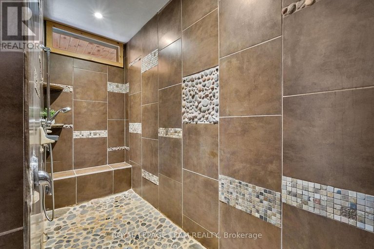 28816786/5410-rockdale-road/vars-area/ottawa/ontario/K0A3H0_28