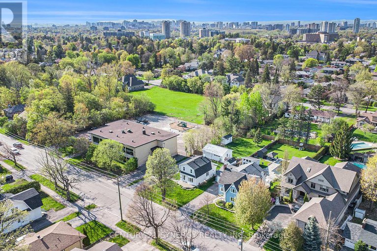 28332843/453-pleasant-park-road/alta-vistafaircrest-heights/ottawa/ontario/K1H5M9_41