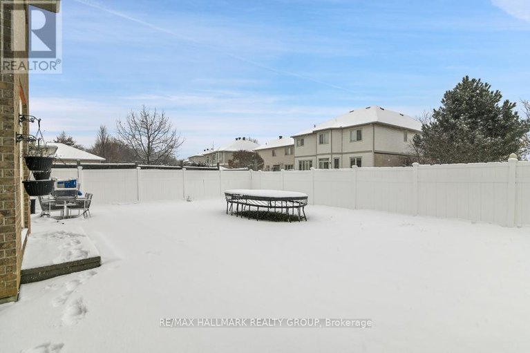 29180077/702-mud-creek-crescent/riverside-southgloucester-glen/ottawa/ontario/K1V1W3_28