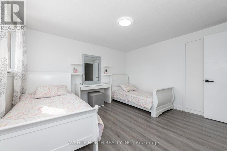 29440348/2007-tawney-road/hawthorne-meadows/ottawa/ontario/K1G1B5_30