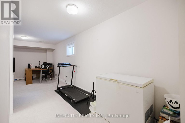 29302038/124-hackamore-crescent/goulbourn-twp-from-franktown-rdsouth-to-rideau/ottawa/ontario/K0A2Z0_37