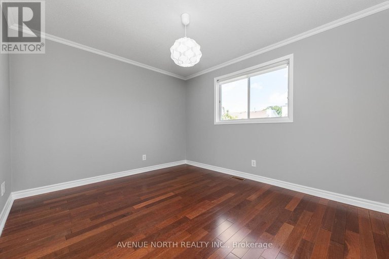 29255600/2-chickasaw-crescent/bridlewood/ottawa/ontario/K2M1M3_25