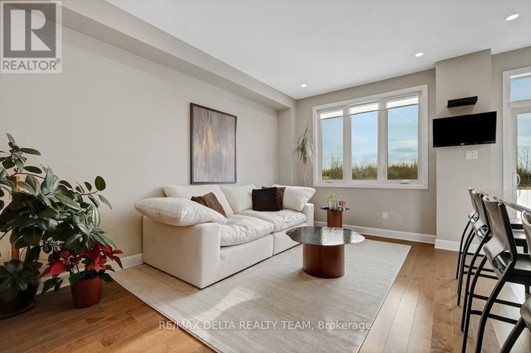 29444417/259-mountain-sorrel-way/avalon-west/ottawa/ontario/K4A1H5_10