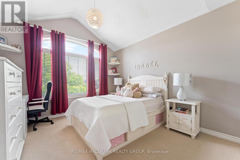 28460424/182-felicity-crescent/mer-bleuebradley-estatesanderson-park/ottawa/ontario/K1W0C2_31