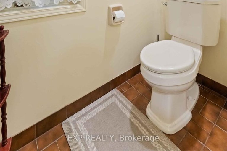 29620058/16-evelyn-street/stittsville-south/ottawa/ontario/K2S1M9_16