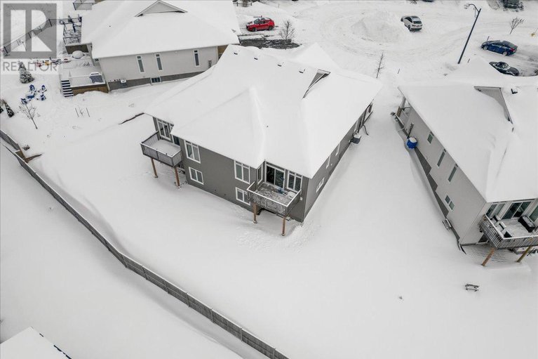 29313884/779-keinouche-place/camelot/ottawa/ontario/K4A5K3_40