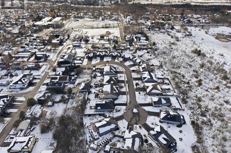 29136395/313-napier-court/almonte/mississippi-mills/ontario/K0A1A0_27