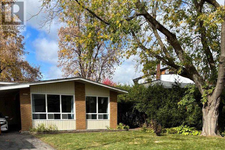 29085138/2527-needham-crescent/brookfield-gardens/ottawa/ontario/K1V6K1_1