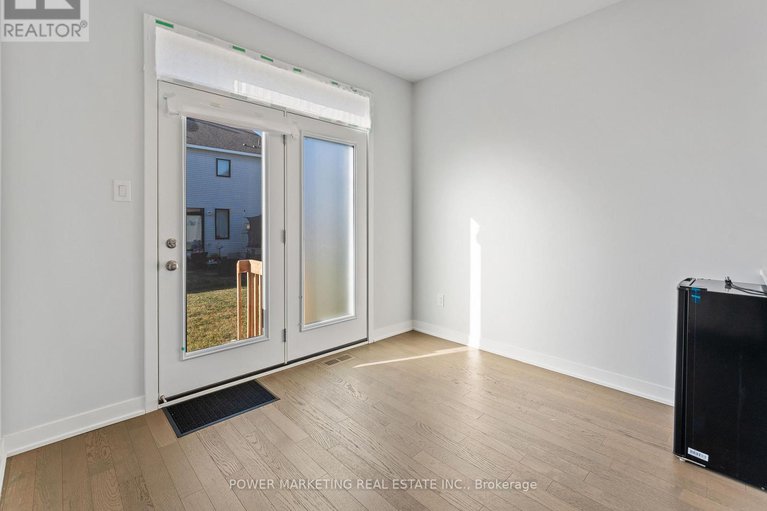 29190311/1017-curraglass-walk/stittsville-north/ottawa/ontario/K2S3A6_11