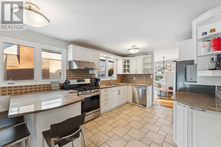 28618347/2425-ogilvie-road/beacon-hill-north/ottawa/ontario/K1J7N3_9