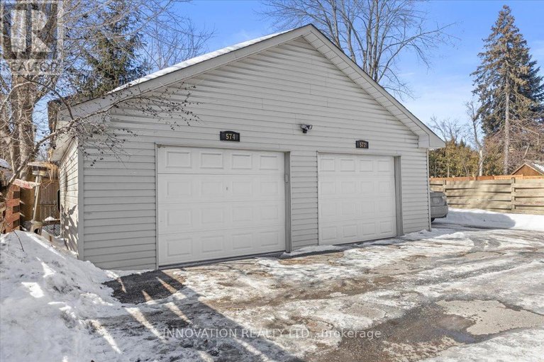 29473998/574-cole-avenue/mckellarhighland/ottawa/ontario/K2A2B5_30