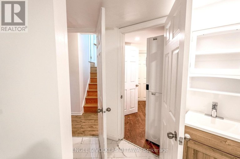 28241541/34-baton-court/katimavik/ottawa/ontario/K2L4C8_22