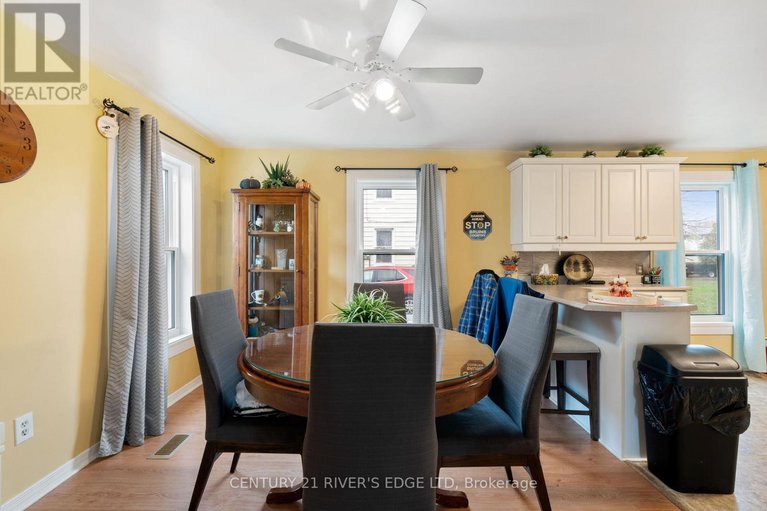 29055239/61-augusta-street/morrisburg/south-dundas/ontario/K0C1X0_9