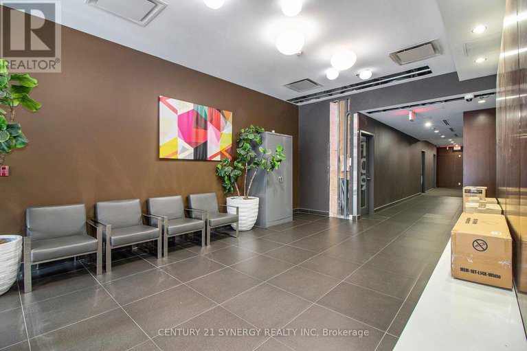 28602990/633-340-mcleod-street/ottawa-centre/ottawa/ontario/K2P1A4_20